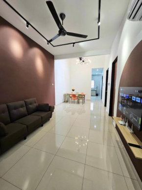 Air-home No 28 Simpang near Aulong Econsave, 3BR, 7pax, Netflix
